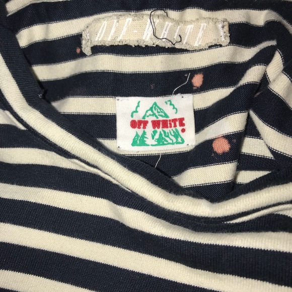 An “all white” shirt - Picture 2 of 4